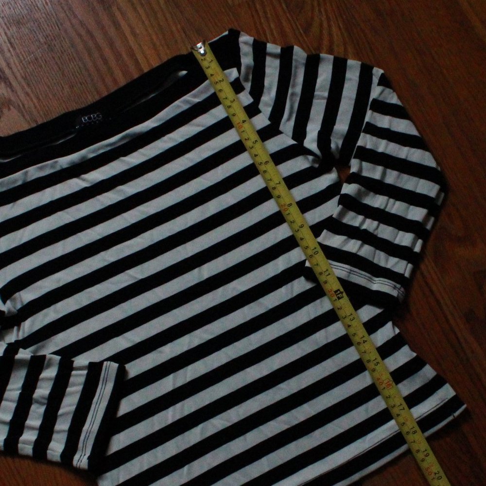 BCBGMaxAzria Striped Top - Picture 5 of 7